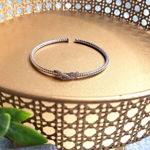 925 Sterling Silver Flexible Bracelet W/Diamonique X Design